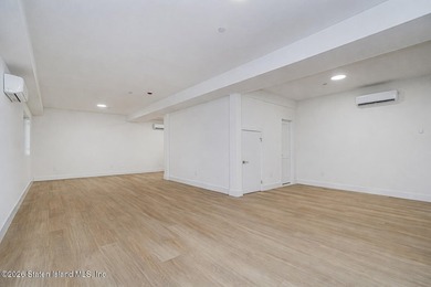 Luxury New Construction in Grymes Hill Introducing a newly - photo 48