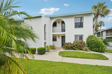 (private lake, pond, creek) Condo For Sale in Englewood Florida