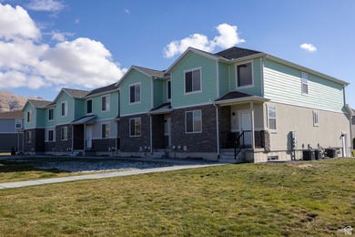 Utah Lake Townhome/Townhouse For Sale in Eagle Mountain Utah