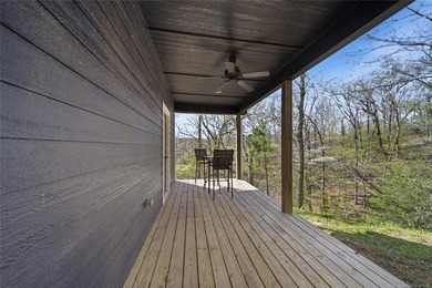 Private 20-acre estate near the Illinois River offering a - photo 8