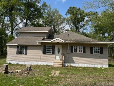 Lake Home For Sale in Humphrey, Arkansas