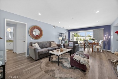 55+ Coastal Living at its best in Hueneme Bay! 3 Bedroom 3 - photo 5