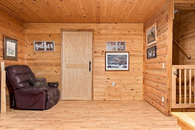 Welcome to your private lakeside retreat! Nestled on over 9 - photo 3