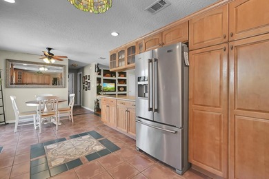 Welcome to this charming 3-bedroom, 2-bathroom single-family - photo 20