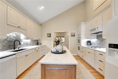 The Keowee Life awaits you at 107 Lindos Drive, your future lake - photo 20