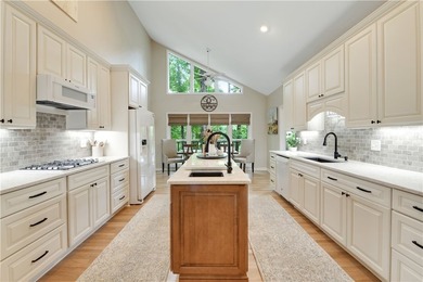 The Keowee Life awaits you at 107 Lindos Drive, your future lake - photo 21