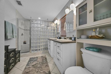 Welcome to this charming 3-bedroom, 2-bathroom single-family - photo 31