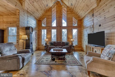 PRICE REDUCED! WELL BELOW TAX ASSESSEMENT OF $804,000 LARGE - photo 3