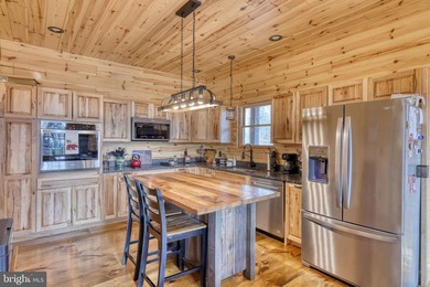 PRICE REDUCED! WELL BELOW TAX ASSESSEMENT OF $804,000 LARGE - photo 8