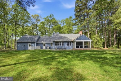 Stunning One-Level Luxury Living with Golf Course & Pond Views - photo 5