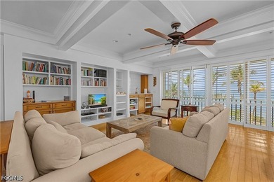 #128 *Twin Shores Cottage* is ideally positioned on the coveted - photo 13