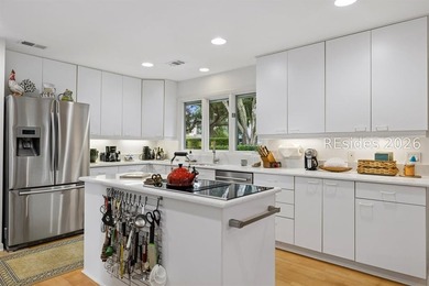 Pristine, thoughtfully updated residence with Sams Point Pond - photo 21