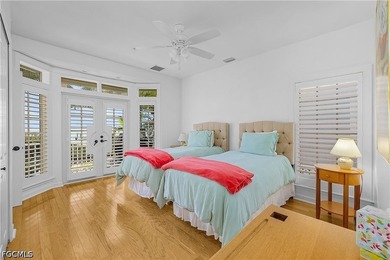 #128 *Twin Shores Cottage* is ideally positioned on the coveted - photo 23
