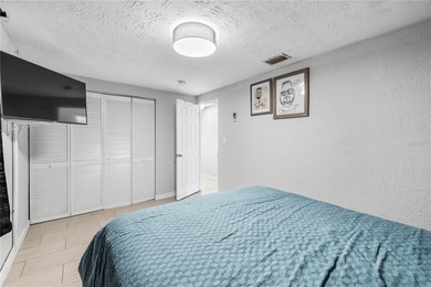 Updated 4-bedroom, 2-bath home on a corner lot in New Port - photo 8