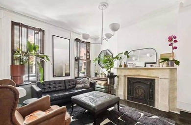 100% Free-Market Chelsea Townhouse with 5500 SF of Unused Air - photo 3