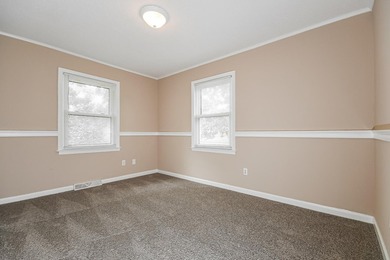 Charming brick ranch in desirable Northwoods Estates featuring - photo 6