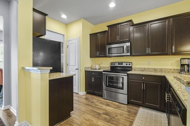 Immaculate and move-in ready, this 2 bedroom, 2.5 bath townhouse - photo 19