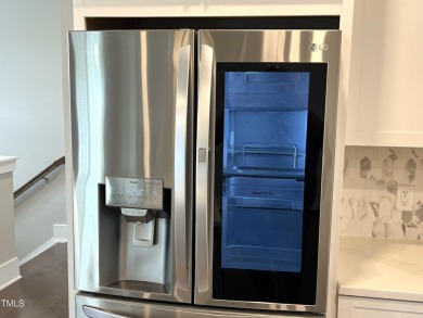 This Nearly new unit has an Elevator and a Third floor Terrace