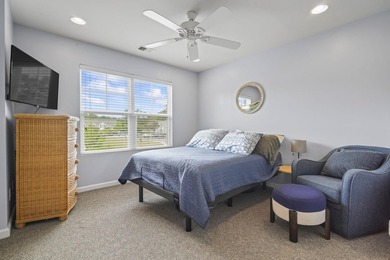Immaculate and move-in ready, this 2 bedroom, 2.5 bath townhouse - photo 29