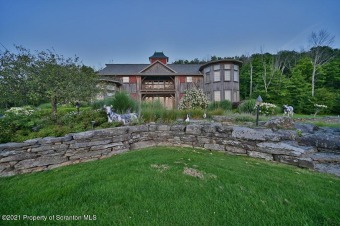 (private lake) Home For Sale in Susquehanna Pennsylvania