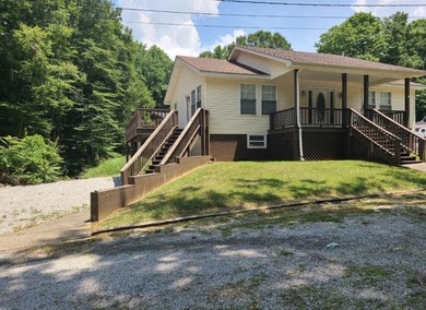 Lake Cumberland Home For Sale in Monticello Kentucky
