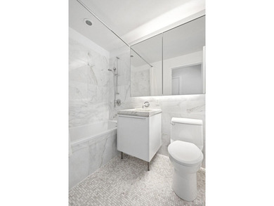 Triple Exposures. Exceptional Light. An Expansive Great Room - photo 8