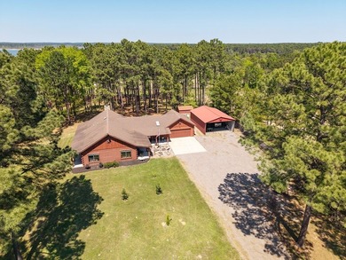 Looking for the country cozy charm of a Satterwhite Log Home on - photo 2