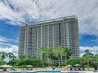 Little Maule Lake Condo For Sale in Aventura Florida