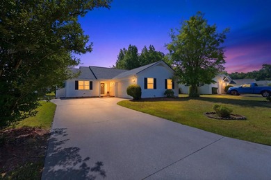 Welcome home to 1305 Walton Heath Drive! Nestled in the Island - photo 2