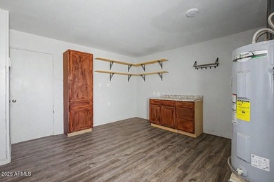 Welcome to this charming 2-bedroom, 2-bathroom single-level home - photo 16