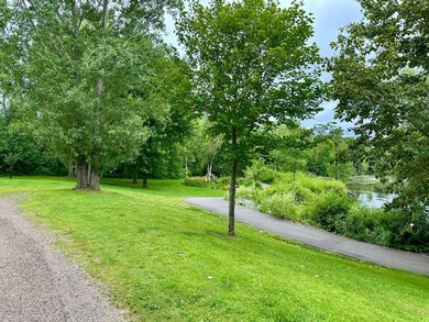 Prime development opportunity in the heart of Tomahawk! This - photo 3