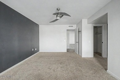 Welcome to this charming 2-bedroom, 2-bathroom single-level home - photo 24