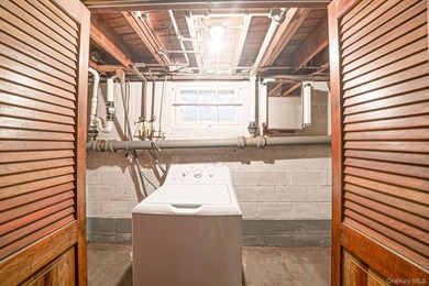 Looking for a home with a long island beach lifestyle? This rare - photo 25