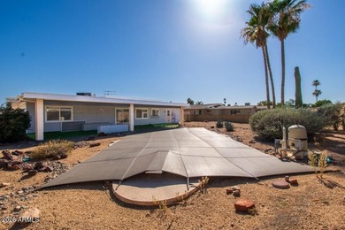 Welcome to this charming 2-bedroom, 2-bathroom single-level home - photo 31