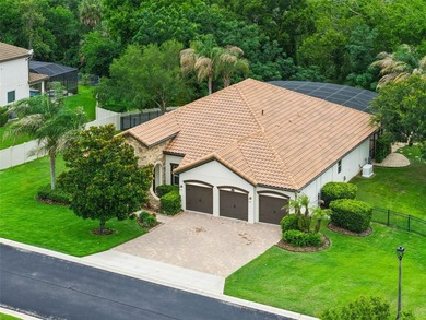 This exceptional home features a thoughtfully designed tri-split - photo 1