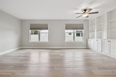 This exceptional home features a thoughtfully designed tri-split - photo 10