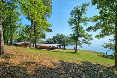 Discover a rare UNRESTRICTED waterfront retreat on Toledo Bend - photo 2