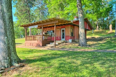 Discover a rare UNRESTRICTED waterfront retreat on Toledo Bend - photo 7