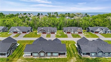 It's perfect! A showstopper! Barely lived in! The owners built - photo 50