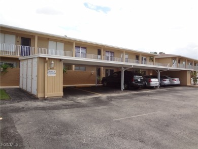 Cape Coral Lakes Area Condo For Sale in Cape Coral Florida