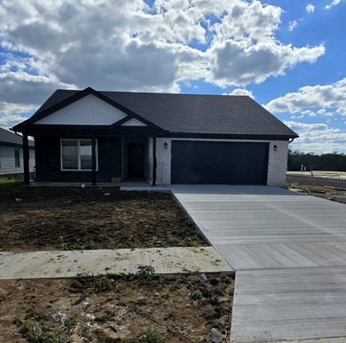 (private lake, pond, creek) Home Sale Pending in Richmond Kentucky