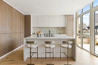 Discover a new standard of downtown living at 66 Clinton Street - photo 3