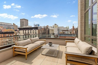 Discover a new standard of downtown living at 66 Clinton Street - photo 4