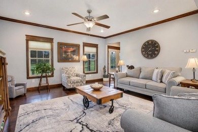 Welcome to your dream home in desirable Apple Valley Lake! This - photo 9