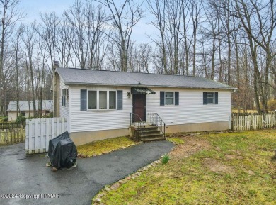 El-Do Lake Home For Sale in Kunkletown Pennsylvania