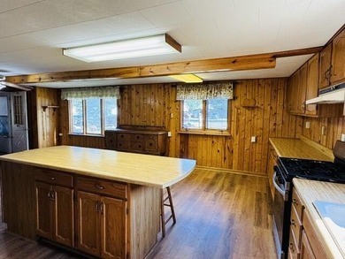 Looking for the perfect Up North getaway? This 2-bedroom, 2-bath - photo 11