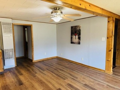 Looking for the perfect Up North getaway? This 2-bedroom, 2-bath - photo 12