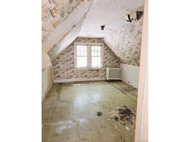 Exceptional opportunity in the highly sought-after Kingsbridge - photo 14