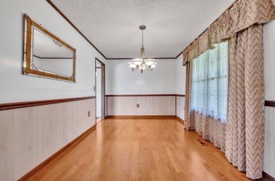 Welcome to this exceptionally well-maintained 3-bedroom, 2-bath - photo 14