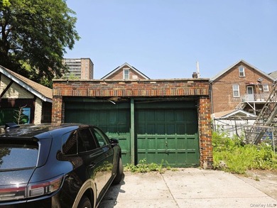 Exceptional opportunity in the highly sought-after Kingsbridge - photo 16